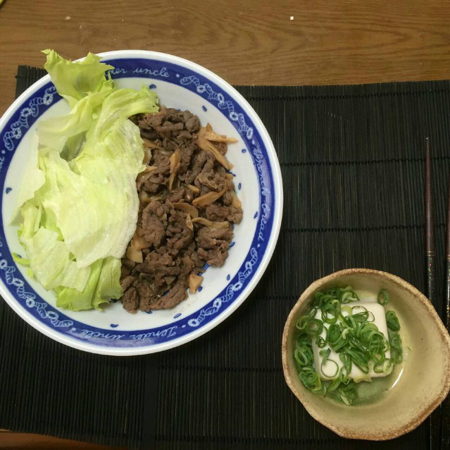 牛肉は味付けさえ気を付ければカルニチンと呼ばれるダイエット効果の高い成分も含まれますのでお勧めです。